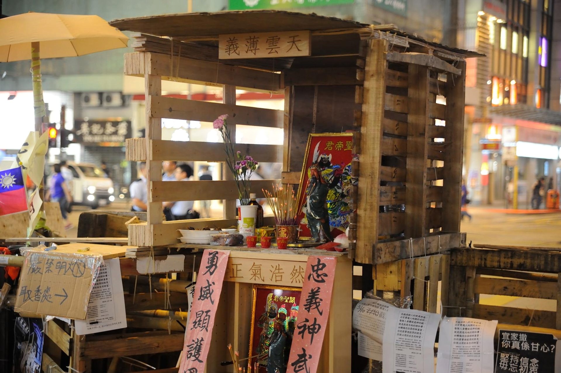 Thai seasonal cooking class with local ingredients
